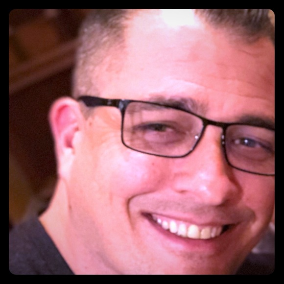 Meet your Posher, Peter - Picture 1 of 1